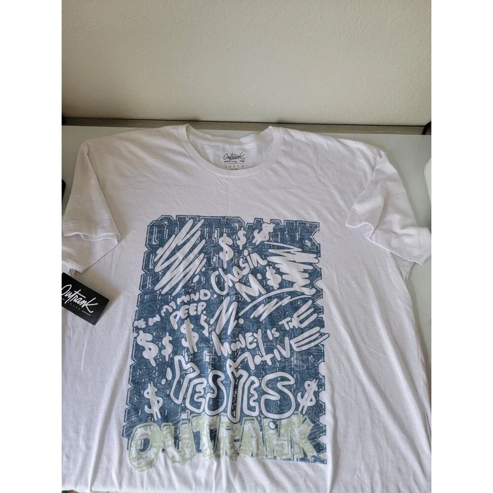 Outrank Brand Chasin M's Graphic T-Shirt White Size L NWT - Picture 8 of 8